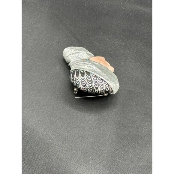 Vintage Porcelain Head Brooch With Silver Turban & Scarf Accent - Picture 6 of 8